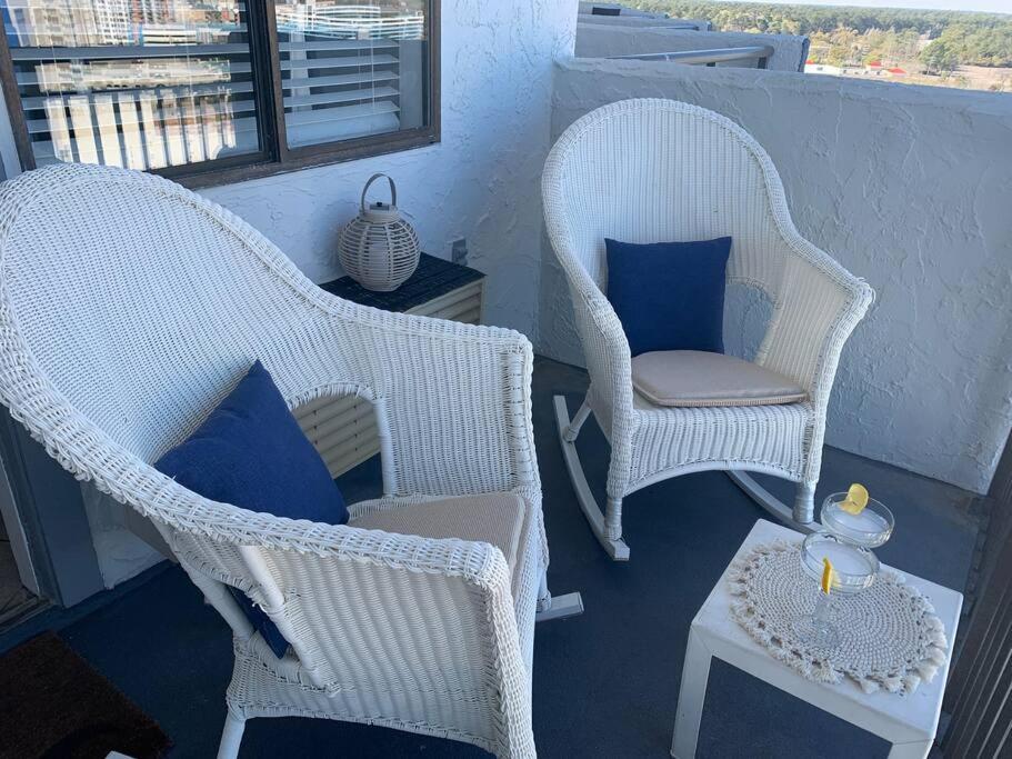 Royal Retreat-Amazing View-King Bed-1 Bedroom-Full Kitchen-Free Parking-Self Check-In Myrtle Beach Buitenkant foto