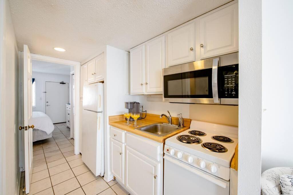 Royal Retreat-Amazing View-King Bed-1 Bedroom-Full Kitchen-Free Parking-Self Check-In Myrtle Beach Buitenkant foto