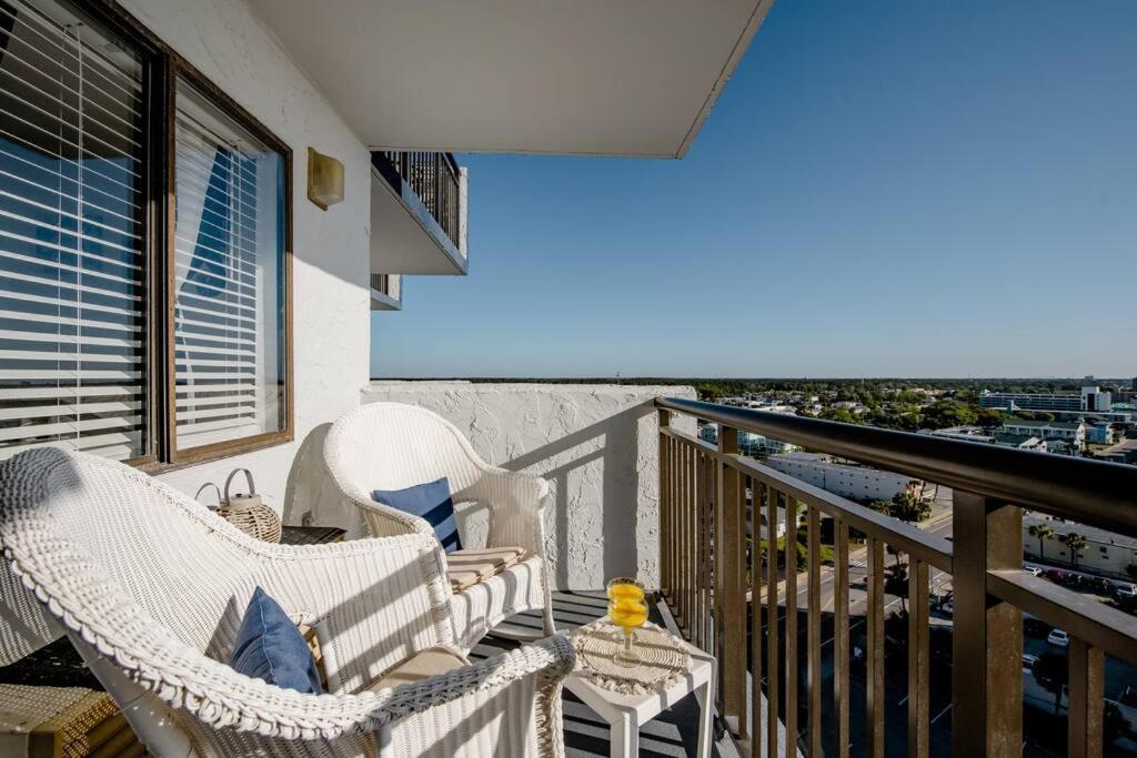 Royal Retreat-Amazing View-King Bed-1 Bedroom-Full Kitchen-Free Parking-Self Check-In Myrtle Beach Buitenkant foto