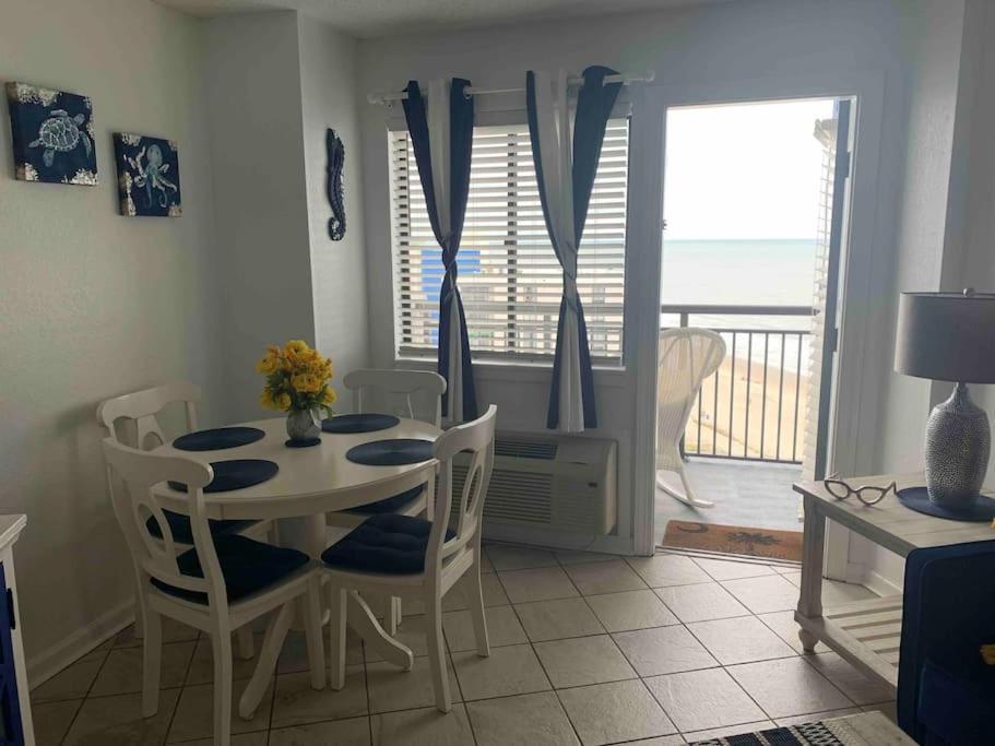 Royal Retreat-Amazing View-King Bed-1 Bedroom-Full Kitchen-Free Parking-Self Check-In Myrtle Beach Buitenkant foto