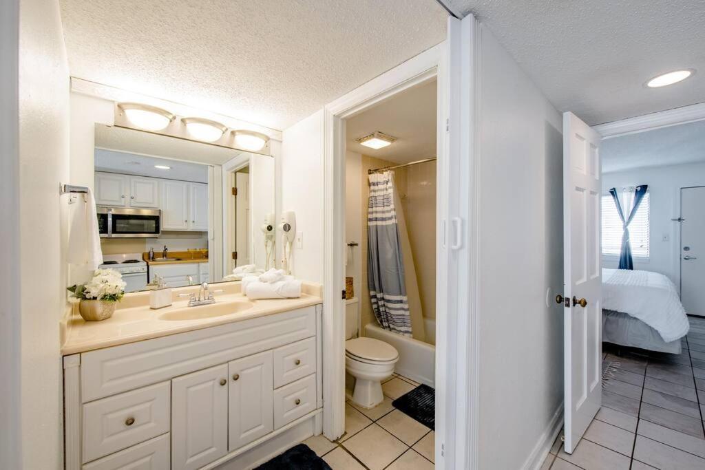 Royal Retreat-Amazing View-King Bed-1 Bedroom-Full Kitchen-Free Parking-Self Check-In Myrtle Beach Buitenkant foto